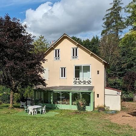 Maison Des Annees 30 - Vic-Sur-Cere - 14 Personnes Экстерьер фото