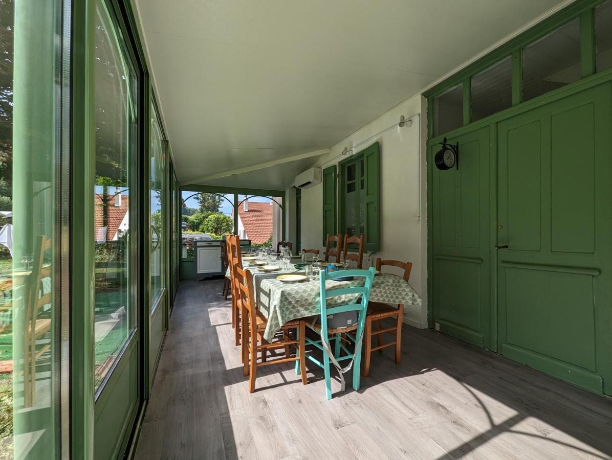 Maison Des Annees 30 - Vic-Sur-Cere - 14 Personnes Экстерьер фото